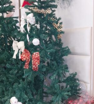 ARVORE DE NATAL 2,40M 800 GALHOS