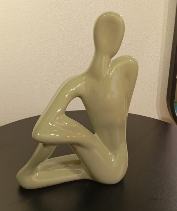 ESTATUA PILATES CERAMICA JUDITE 102 18B