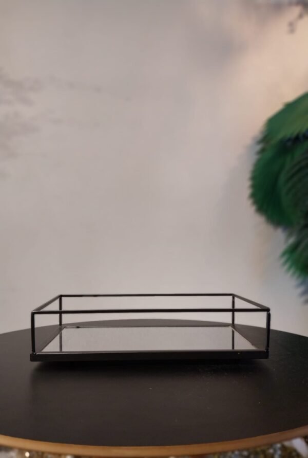 BANDEJA RETANGULAR BLACK METAL MIMO AC20258