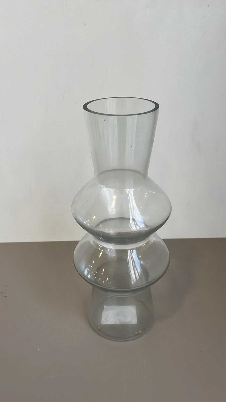 VASO VIDRO COMPRIDO DETALHE MEIO 12X12X31CM ENTRECASA 22460