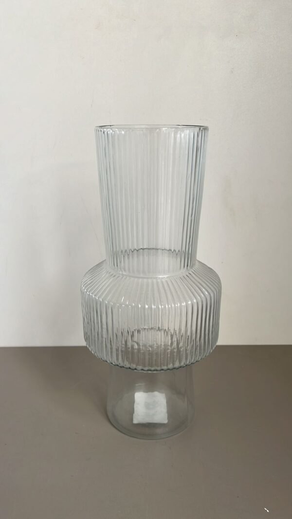 VASO VIDRO COMPRIDO DETALHE BASE 14X14X30CM ENTRECASA 22466