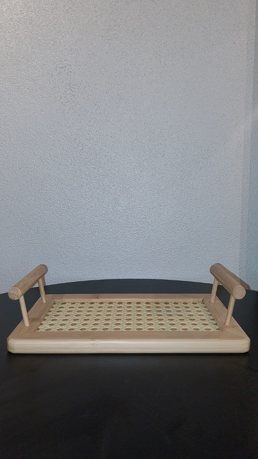 BANDEJA RETANGULAR 25CM COM ALCA EM BAMBU 25X15X6,5CM HAUSKRAFT TBBU095