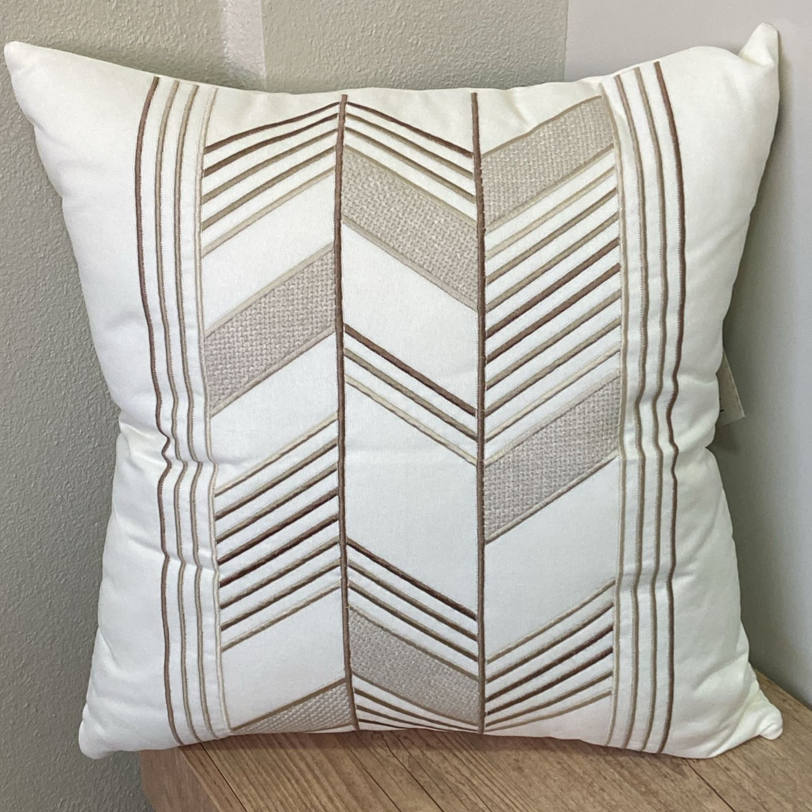 ALMOFADA 55X55CM ESTER 01 ESPECIAL 250 LINHO OFF