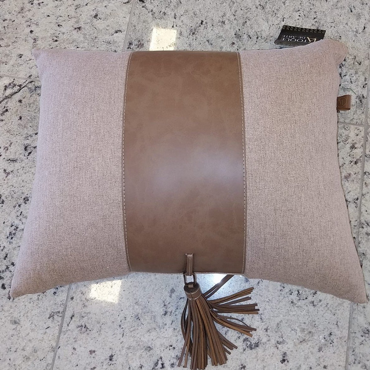 ALMOFADA 40X50CM LUMA 02 COURO ECO 410/411